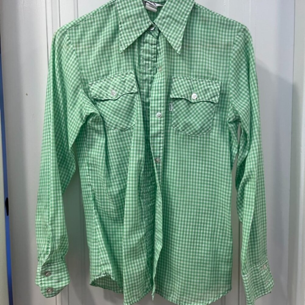Vintage Levi’s button up western women’s shirt, green and white checked, XS/S